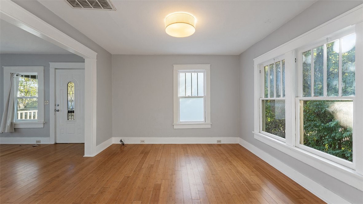 Jennings Plus - Residential Lease