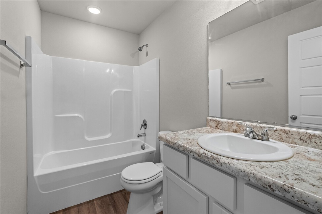 Creekside Meadows - Residential