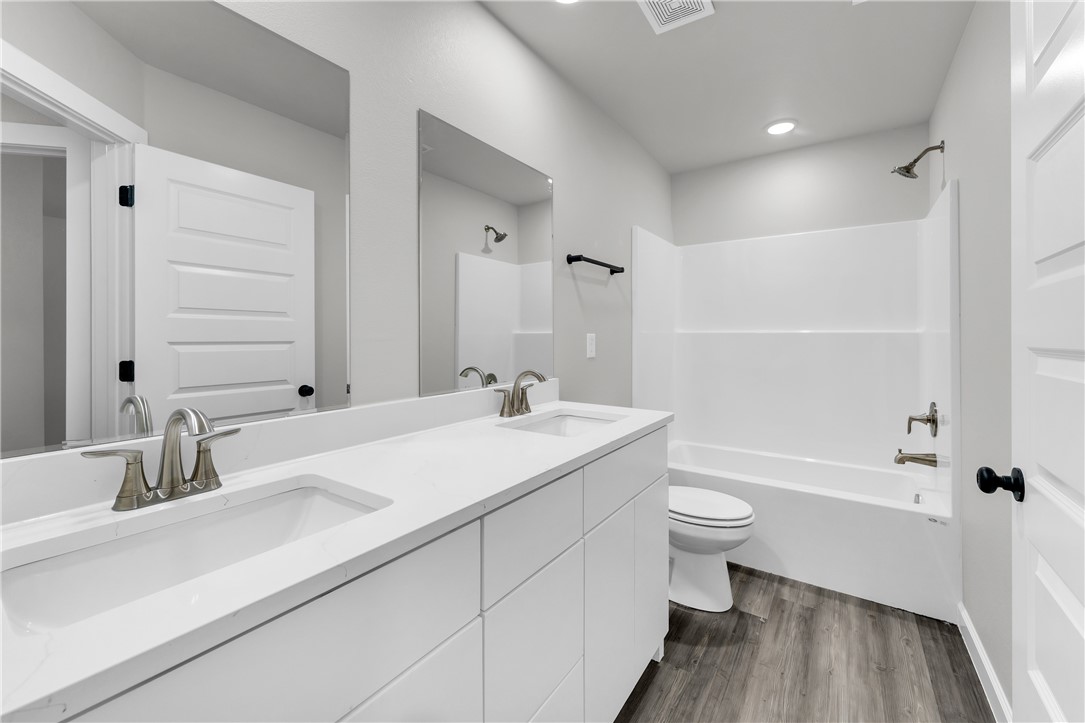 High Chaparral III - Residential
