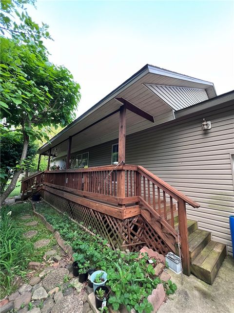 Photo of 671 Ray Avenue, Fayetteville, AR 72701 (MLS # 1344561)