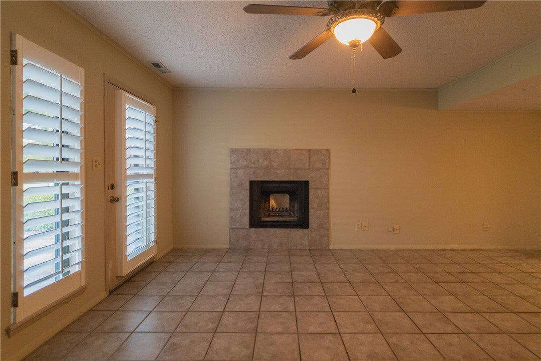 Northwest Arkansas Real Estate | Uptown Real Estate 2538 E Sweetbriar Drive