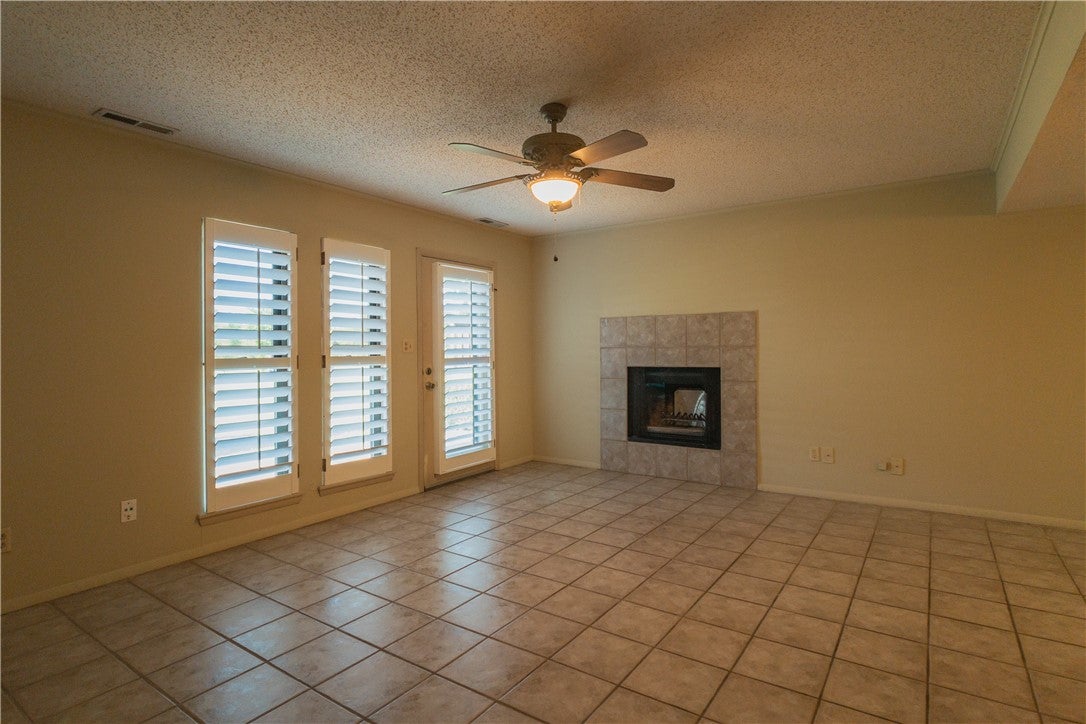 Northwest Arkansas Real Estate | Uptown Real Estate 2538 E Sweetbriar Drive