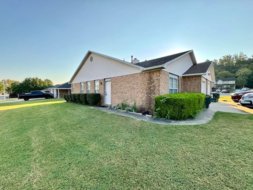 Quaint 2 bedroom duplex located in Fayetteville! Large living room with open dining area. All kitchen appliances included except microwave, full size washer and dryer included. Tenant responsible for all utilities and lawn maintenance. We process applications as we receive and once an application is approved, we reach out for deposit. Deposit secures the unit not the application. Please be aware of scams. Our application process is to be paid online through a secure portal, and we do not accept cash, CashApp, Venmo, and/or PayPal.