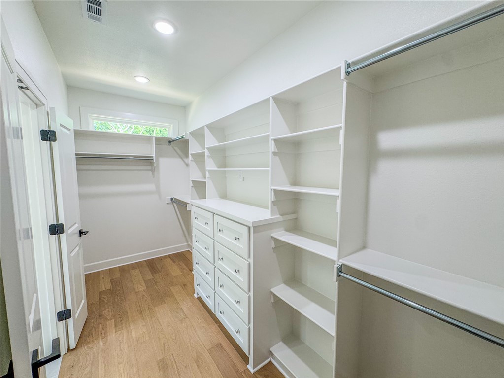 Dickenshire Sub Bvv - Residential