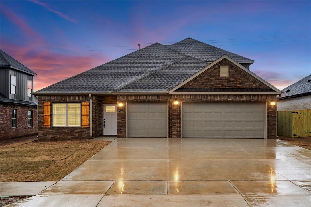 Brand new 4 bed, 3.5 bath home available now! This beautiful new construction offers modern finishes, spacious living, and an unbeatable location—just minutes from XNA airport, trails, shopping, and everything Bentonville has to offer. Don’t miss the opportunity to live in one of the fastest-growing areas in Northwest Arkansas! Non-refundable pet fee with monthly pet rent depending on breed and weight.