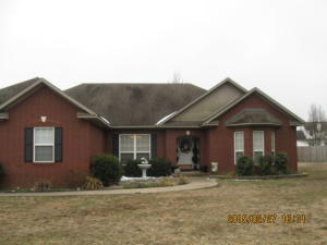 4 bd/3 ba home in Cove Landing! Home offers a privacy fence, fireplace, large lot, and a great room. Call today for more information!
