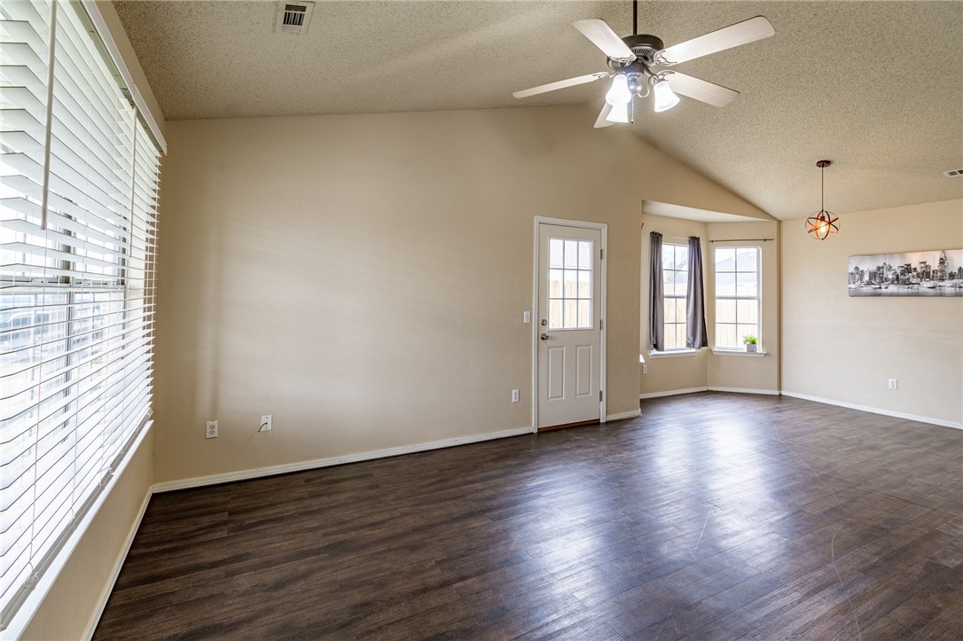 Vineyard Ph Ii - Residential