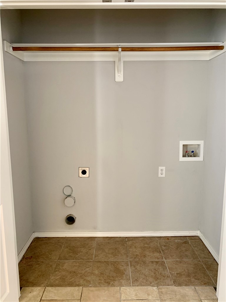 Pinewoods - Residential Lease