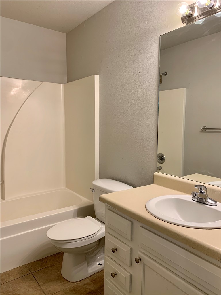 Pinewoods - Residential Lease