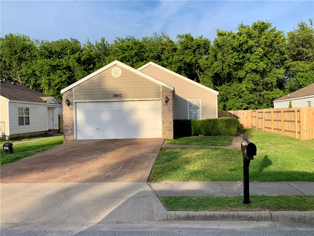 Pinewoods - Residential Lease