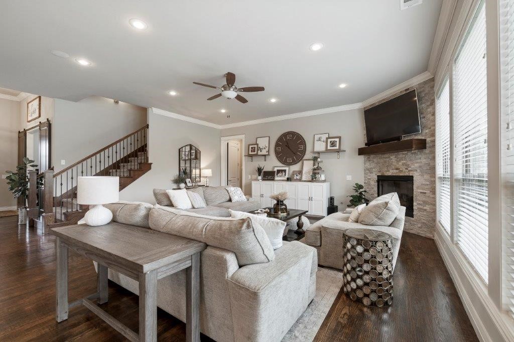 Estates At Woods Creek, The Bentonville - Residential