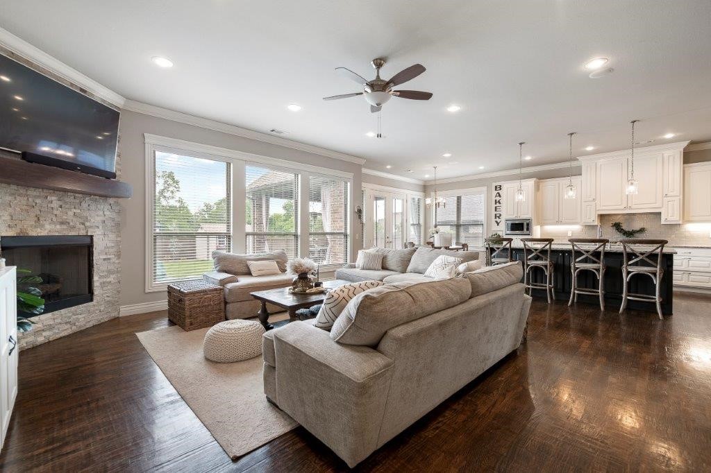 Estates At Woods Creek, The Bentonville - Residential