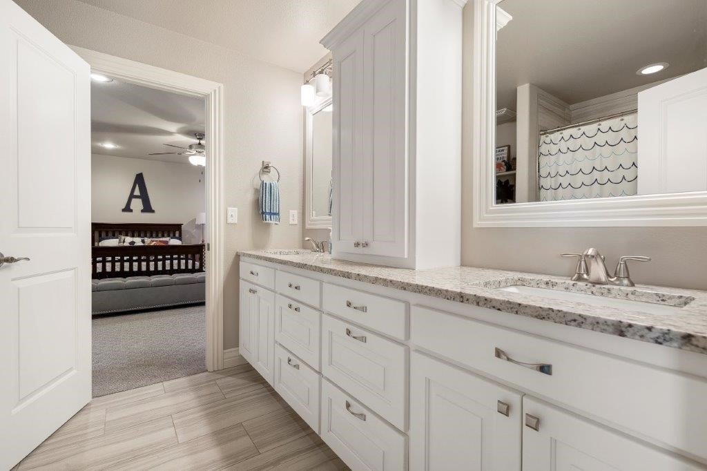 Estates At Woods Creek, The Bentonville - Residential