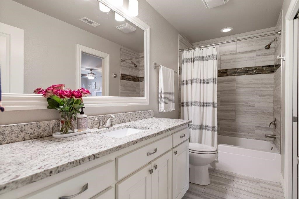 Estates At Woods Creek, The Bentonville - Residential