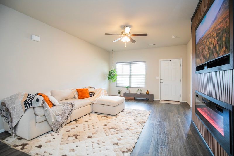 PROVIDENCE VILLAGE PH III-BENTONVILLE - Residential