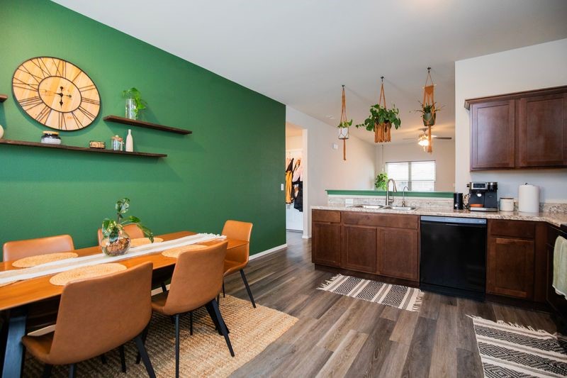 PROVIDENCE VILLAGE PH III-BENTONVILLE - Residential