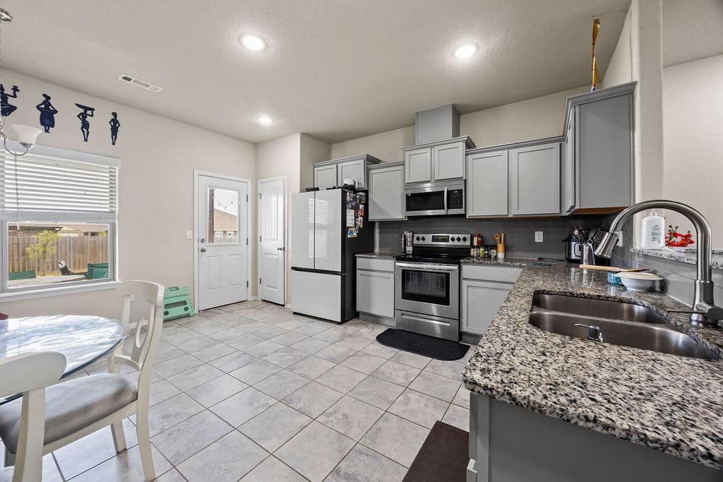 Providence Village Ph Ii Bentonville - Residential