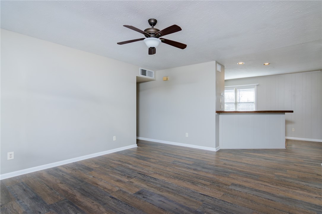 Rolling Hills - Residential Lease