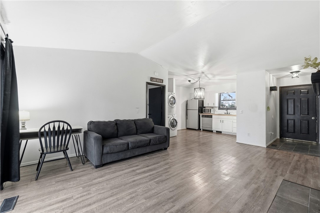 Unit 8 Holiday Island - Residential