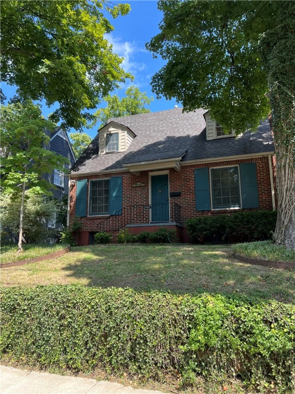 Solid house in a fantastic neighborhood just 2 blocks from downtown square and 1 block from Dickson Street. A short walk to restaurants and shops. The house has been used as a psychology office, but it can accommodate several uses. Sold/leased "as-is" with the exception of the seller updating interior and exterior paint. Also listed as Residential and Commercial sale. See MLS#'s 1318740 & 1318746.
