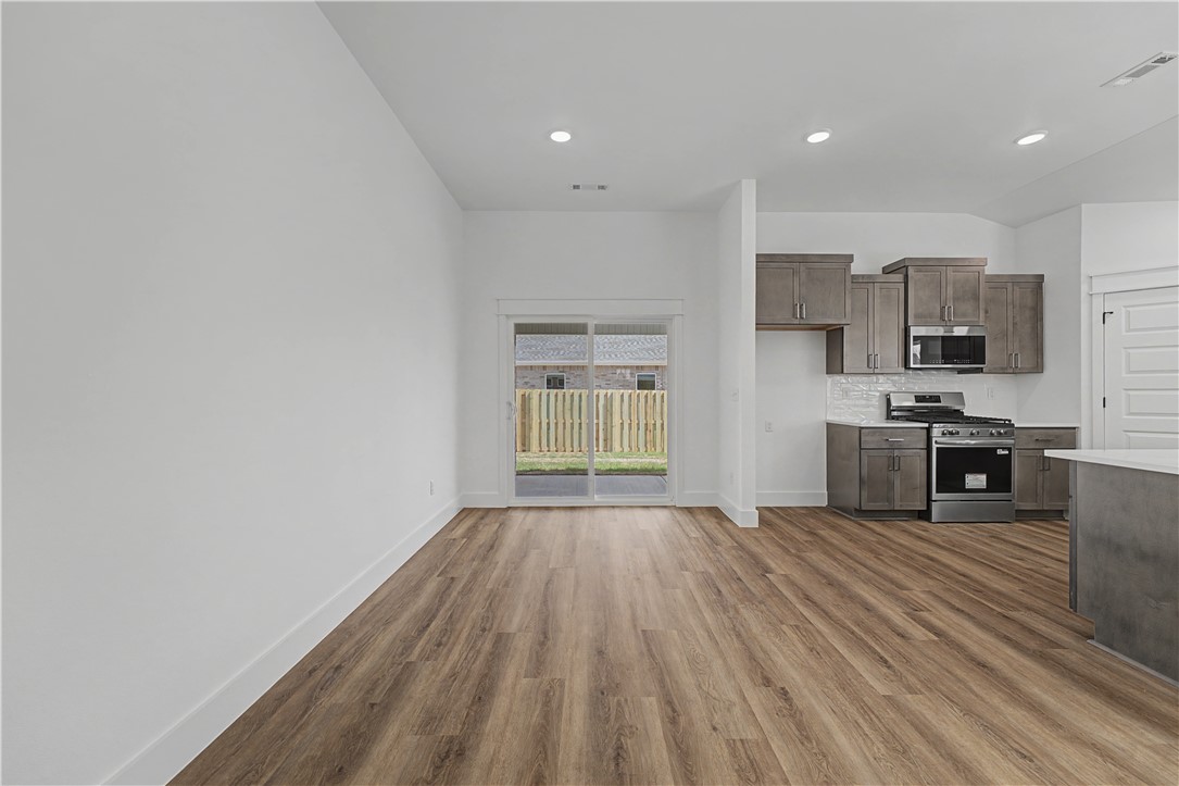 Woodcrest Walk - Residential