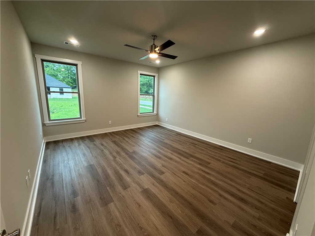 OAK BROOK SUB PH 1-SILOAM SPRINGS - Residential