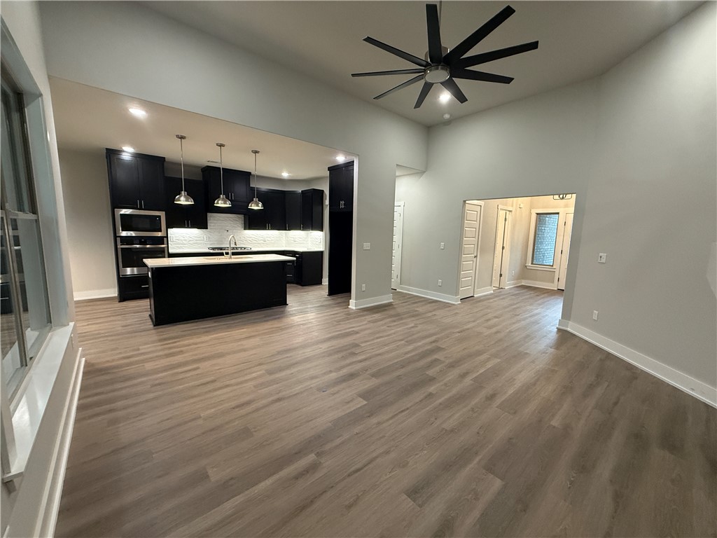 OAK BROOK SUB PH 1-SILOAM SPRINGS - Residential