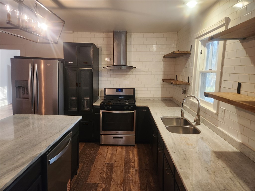 Jojos Corner - Residential