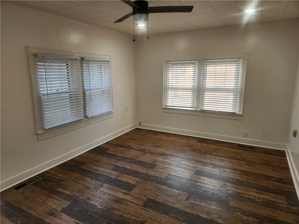 Jojos Corner - Residential