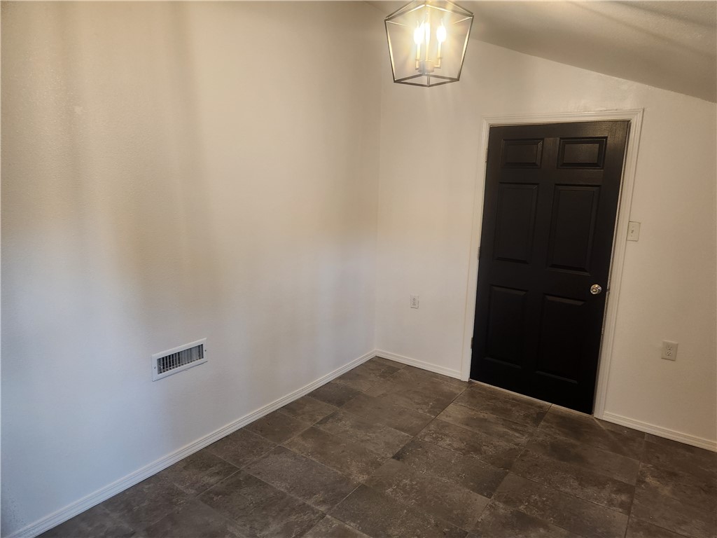 Jojos Corner - Residential