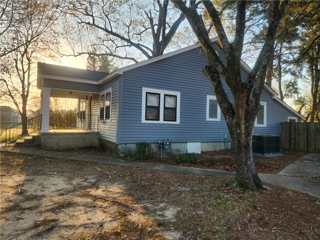 Jojos Corner - Residential