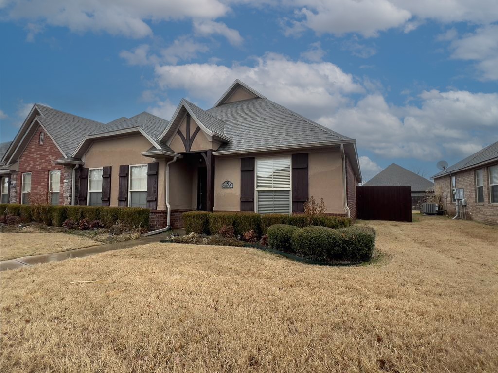 Great townhome for sale in the great Stone Meadow Subdivision in Bentonville! This all elctric 3 bedroom 2 bath home comes nicely equipped with stainless steel appliances, granite countertops, 2 car - rear entry garage, ceramic tile in a ll wet areas and LVP flooring in living areas/bedrooms. Located with quick access to HWY 102 and HWY 12. Whether it's for you to live in or as an investment, this is a great acquisition for everyone! Refrigerator/Washer/Dryer could convey with acceptable offer. New Hot water tank and HVAC unit in 2023!