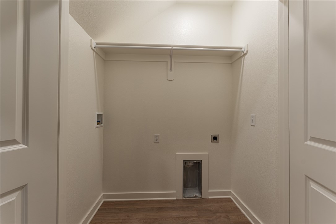 Van Buren Avenue Residences - Residential