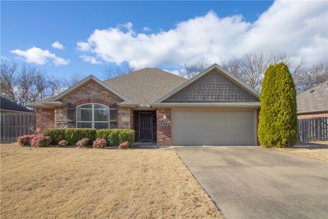 Photo of 3017 N Raven Lane, Fayetteville, AR 72704 (MLS # 1332998)