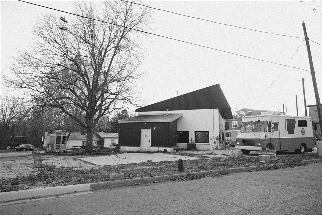 Glenwood Park - Commercial Lease