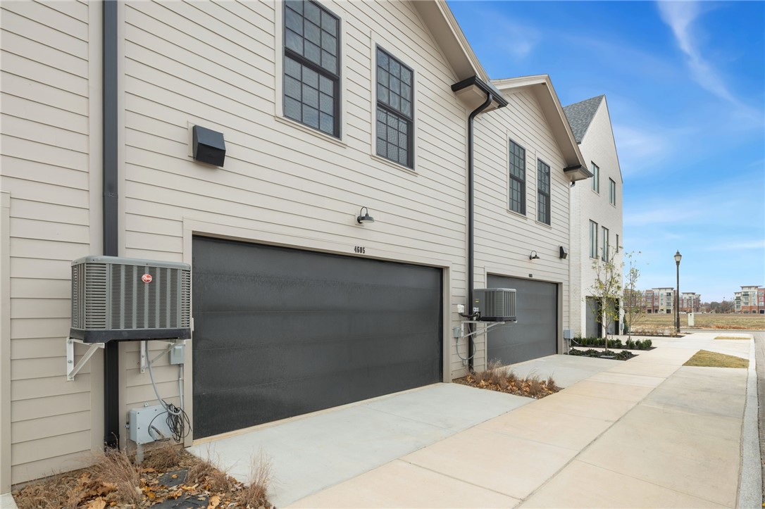 Pinnacle Village - Residential