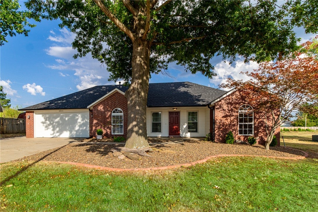 Northwest Arkansas Real Estate | Uptown Real Estate 2011 W Sumac Street