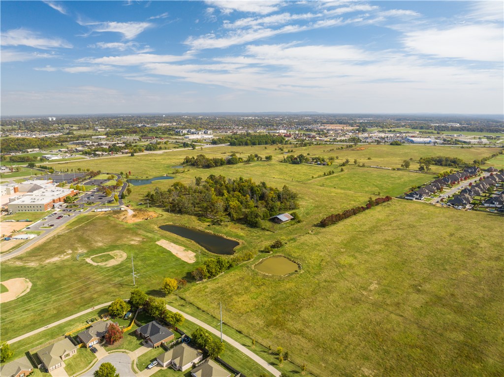 MILLS FARM COMMERCIAL-ROGERS - Land