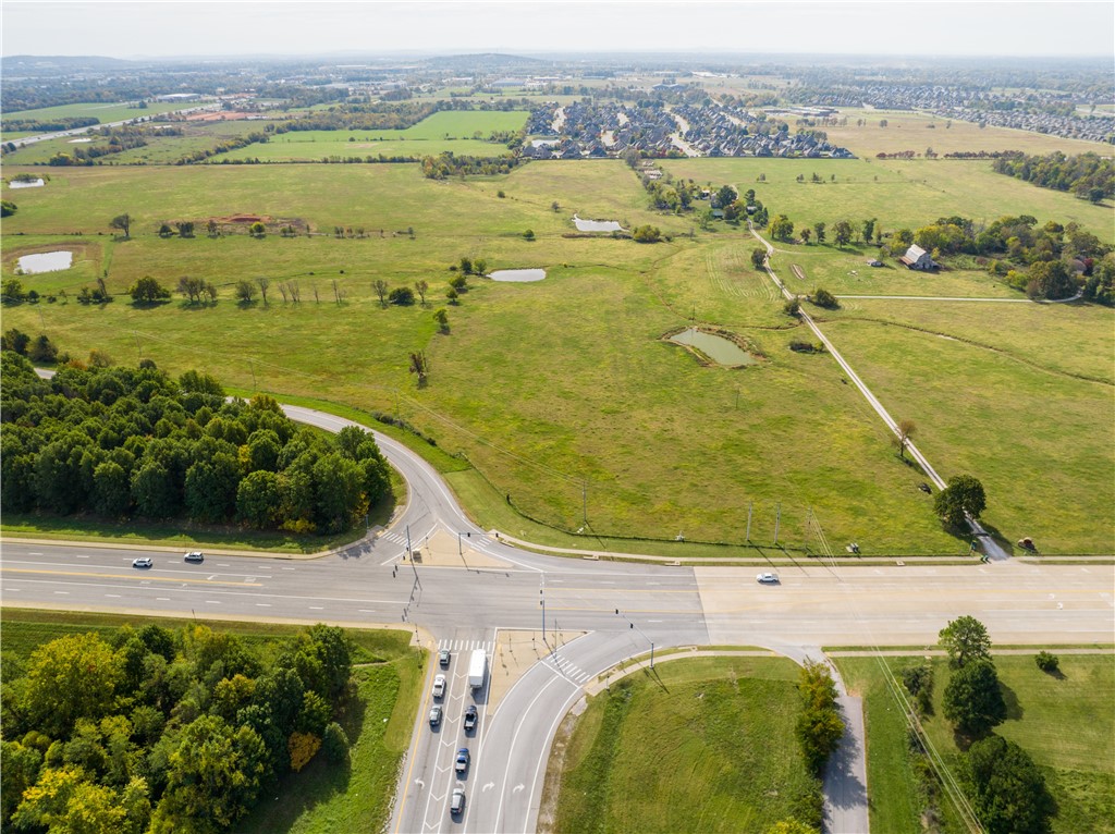 MILLS FARM COMMERCIAL-ROGERS - Land