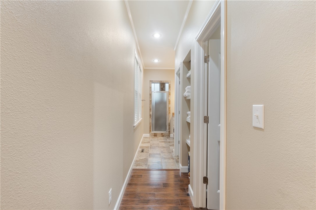 Unit 4 Holiday Island - Residential