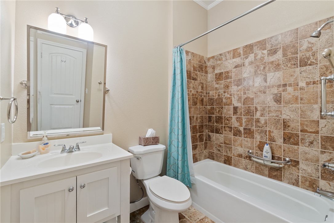 Unit 4 Holiday Island - Residential