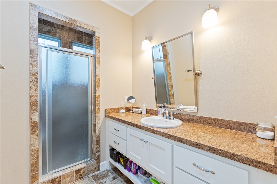 Unit 4 Holiday Island - Residential