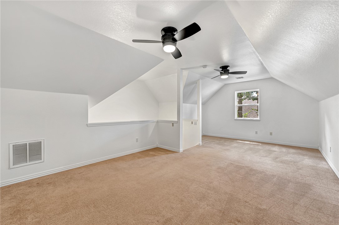 Whispering Timbers Ph 10 Rogers - Residential Lease