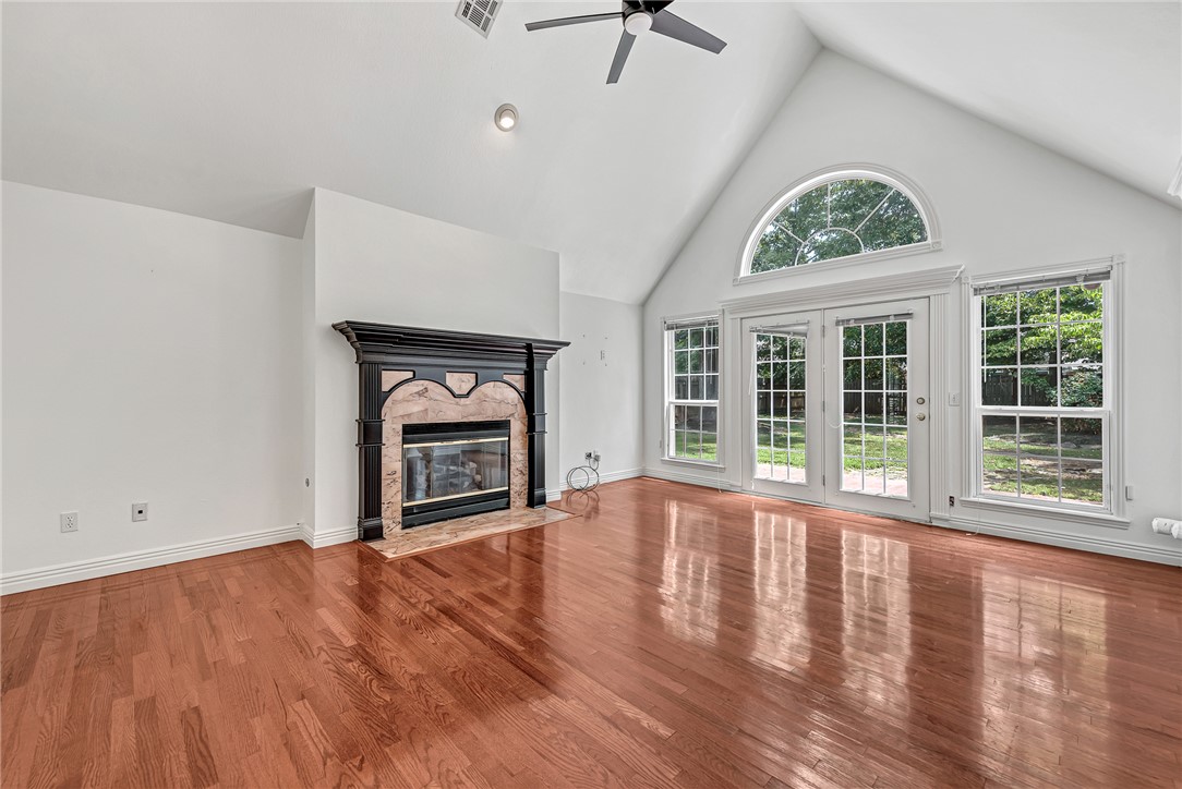 Whispering Timbers Ph 10 Rogers - Residential Lease