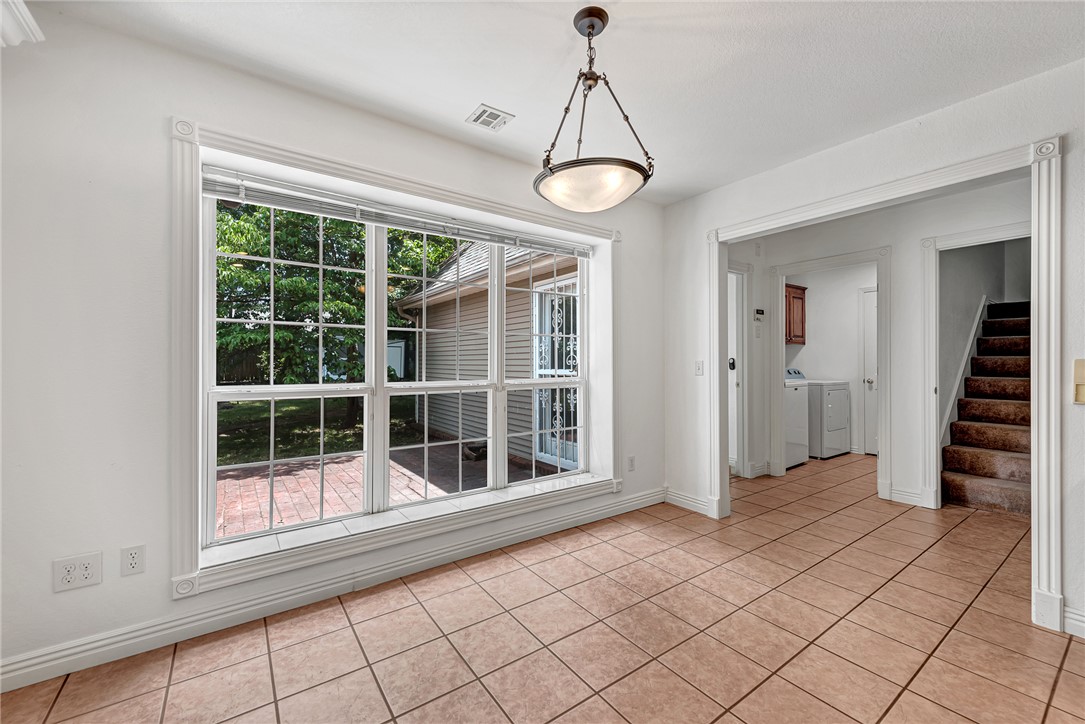 Whispering Timbers Ph 10 Rogers - Residential Lease