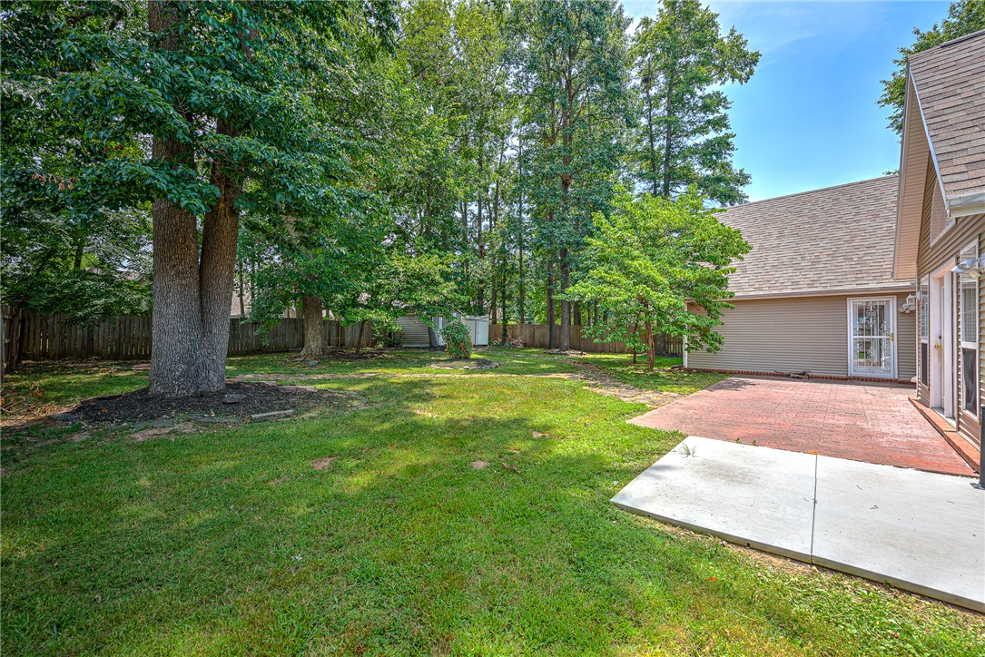 Whispering Timbers Ph 10 Rogers - Residential Lease