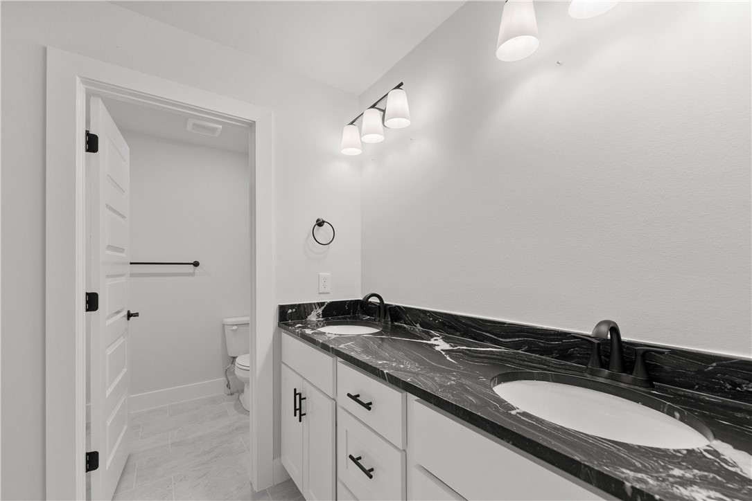 MAPLE ESTATES PH III-CENTERTON - Residential