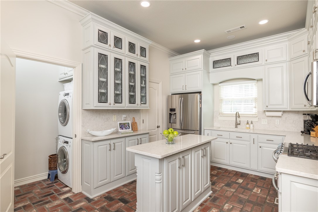 Charleston Place - Residential