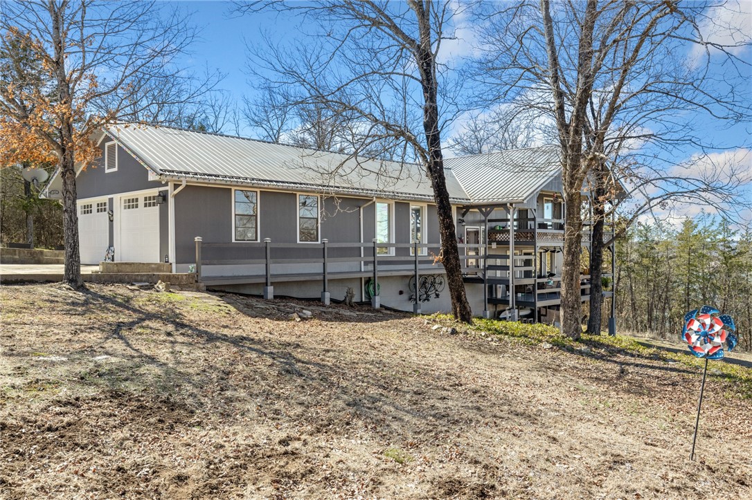 Lakeview Add Lake Bs Es - Residential