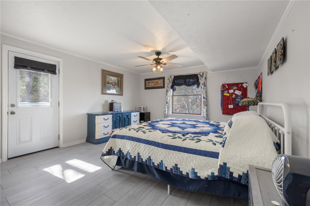 Lakeview Add Lake Bs Es - Residential